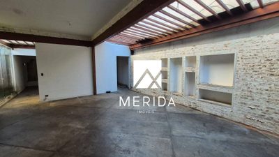Casa, 1 quarto, 215 m² - Foto 1