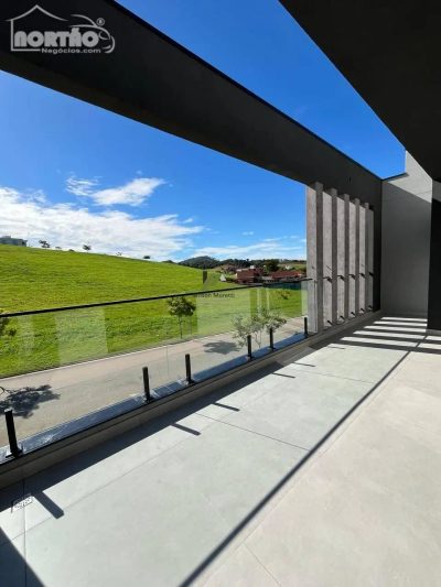 Casa, 5 quartos, 296 m² - Foto 4