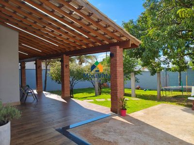 Chácara, 3 quartos, 532 m² - Foto 1