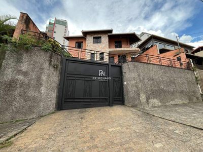 Casa, 4 quartos, 223 m² - Foto 1