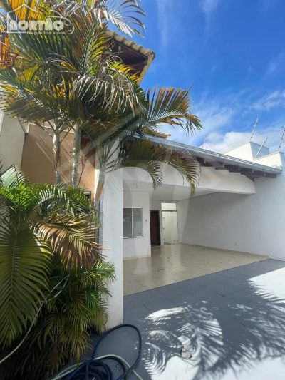 Casa, 3 quartos, 192 m² - Foto 2