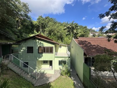 Casa, 4 quartos, 222 m² - Foto 1