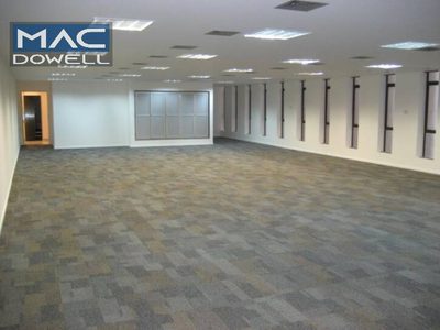 Prédio Inteiro, 2100 m² - Foto 1