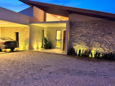 Casa, 5 quartos, 1080 m² - Foto 1