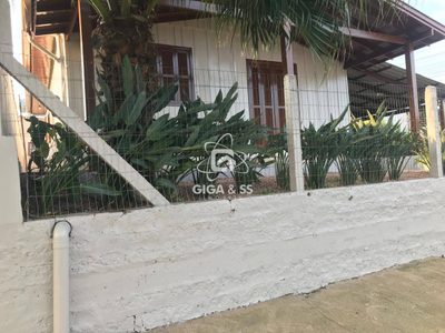 Casa, 3 quartos, 203 m² - Foto 1