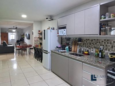 Casa, 2 quartos, 143 m² - Foto 1