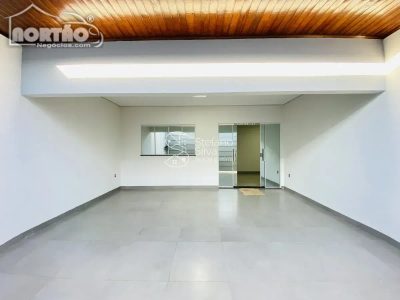 Casa, 4 quartos, 104 m² - Foto 2