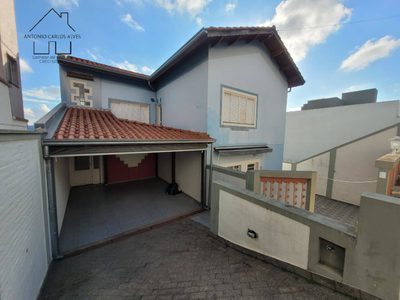 Casa, 3 quartos, 250 m² - Foto 1