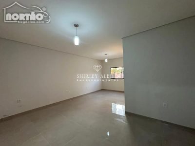 Casa, 3 quartos, 127 m² - Foto 2