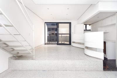 Apartamento, 1 quarto, 89 m² - Foto 1