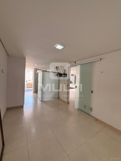 Casa, 3 quartos, 300 m² - Foto 1