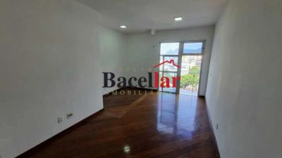 Apartamento, 1 quarto, 61 m² - Foto 2