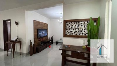 Casa, 3 quartos, 197 m² - Foto 1