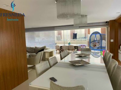 Cobertura, 4 quartos, 332 m² - Foto 1