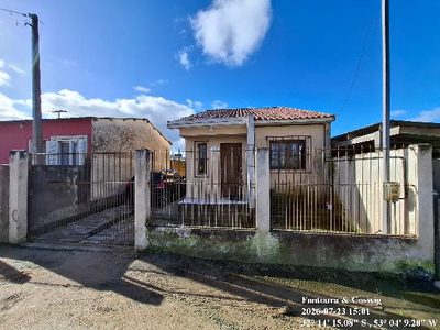 Casa, 2 quartos, 200 m² - Foto 1