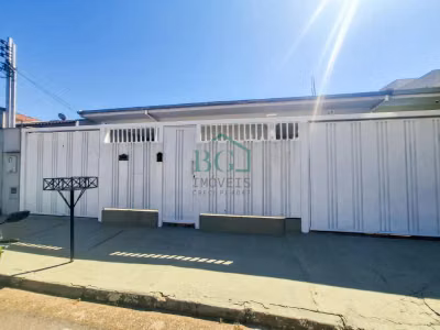 Casa, 3 quartos, 212 m² - Foto 1