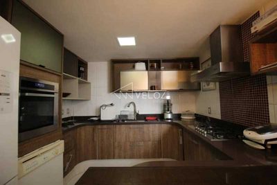 Apartamento, 4 quartos, 215 m² - Foto 1