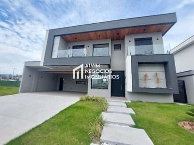 Sobrado, 4 quartos, 354 m² - Foto 1
