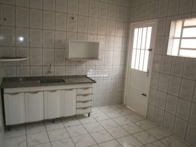 Casa, 3 quartos, 136 m² - Foto 1