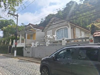 Casa, 3 quartos, 198 m² - Foto 1