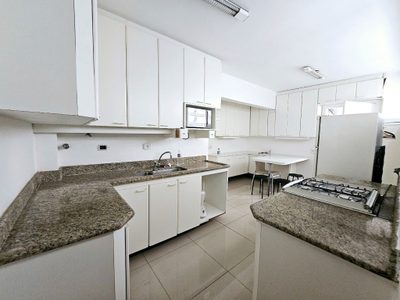 Apartamento, 3 quartos, 134 m² - Foto 1