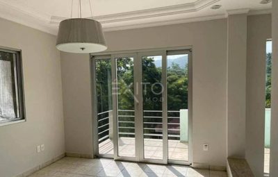 Casa, 3 quartos, 260 m² - Foto 4