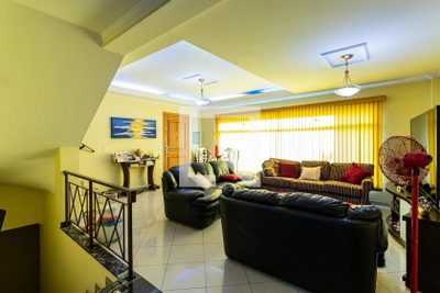 Casa, 3 quartos, 227 m² - Foto 1
