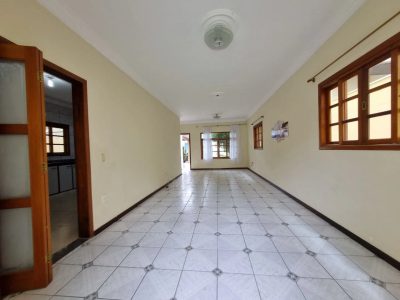 Casa, 3 quartos, 228 m² - Foto 2