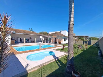 Casa, 3 quartos, 168 m² - Foto 1