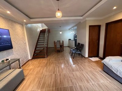 Casa, 4 quartos, 164 m² - Foto 1