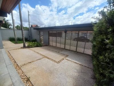 Casa, 4 quartos, 215 m² - Foto 2