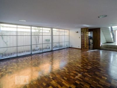 Casa, 3 quartos, 280 m² - Foto 1