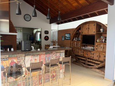 Casa, 4 quartos, 240 m² - Foto 4