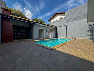 Casa, 3 quartos, 227 m² - Foto 2