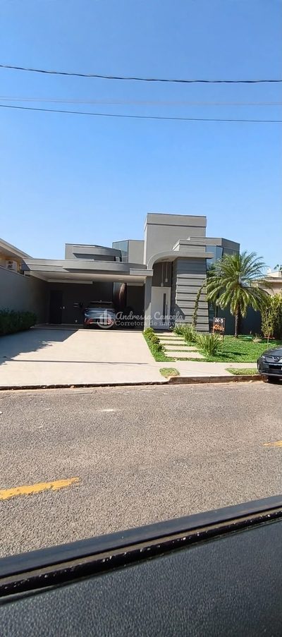 Casa, 3 quartos, 200 m² - Foto 1