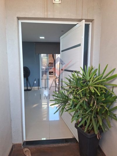 Casa, 3 quartos, 174 m² - Foto 1