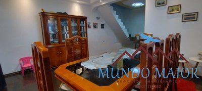 Casa, 3 quartos, 248 m² - Foto 1