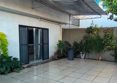 Casa, 4 quartos, 360 m² - Foto 1