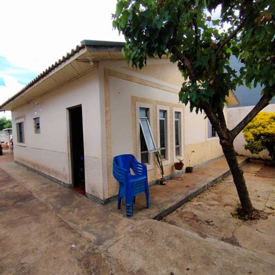 Casa, 3 quartos, 134 m² - Foto 1