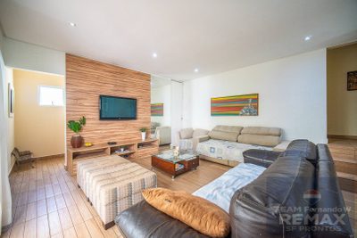 Casa, 3 quartos, 237 m² - Foto 2