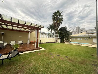Casa, 6 quartos, 335 m² - Foto 3