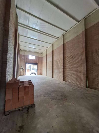Depósito-Galpão, 110 m² - Foto 1