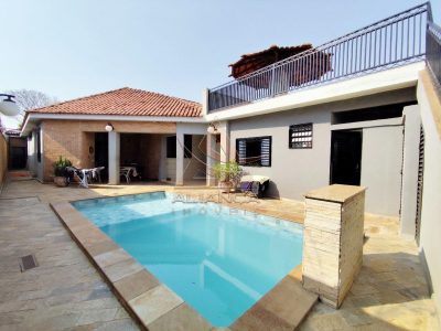 Casa, 5 quartos, 229 m² - Foto 1