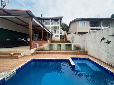 Casa, 3 quartos, 250 m² - Foto 2