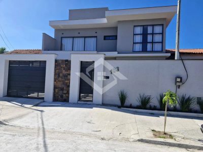 Casa, 3 quartos, 263 m² - Foto 1
