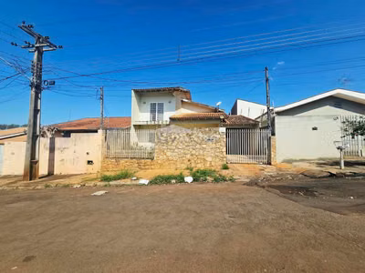 Sobrado, 4 quartos, 246 m² - Foto 1