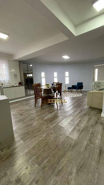 Casa, 3 quartos, 207 m² - Foto 1
