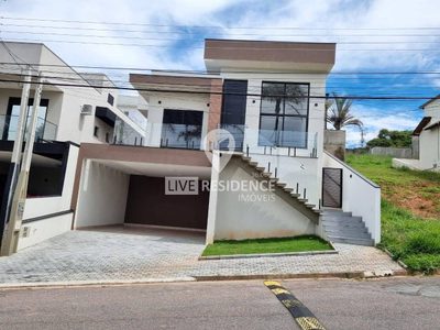 Casa, 3 quartos, 212 m² - Foto 2