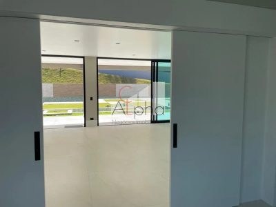 Sobrado, 4 quartos, 1305 m² - Foto 2
