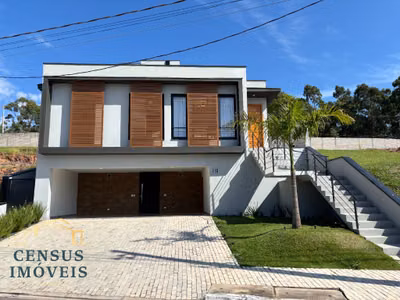 Casa, 3 quartos, 272 m² - Foto 1